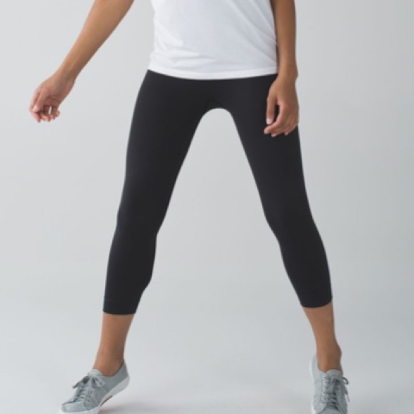 Lululemon Zone In Tight leggings  crop size 2 grey yoga - Picture 13 of 13